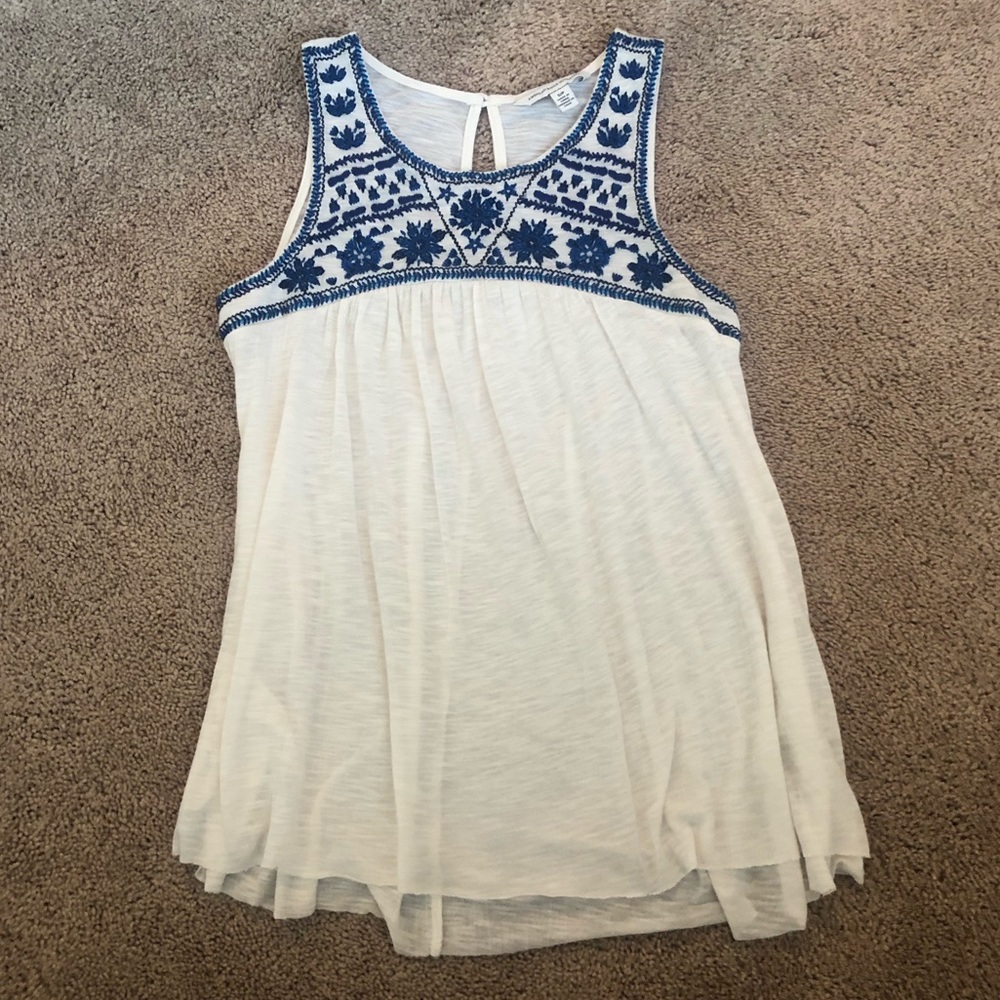 Off white tank top with blue embroidery